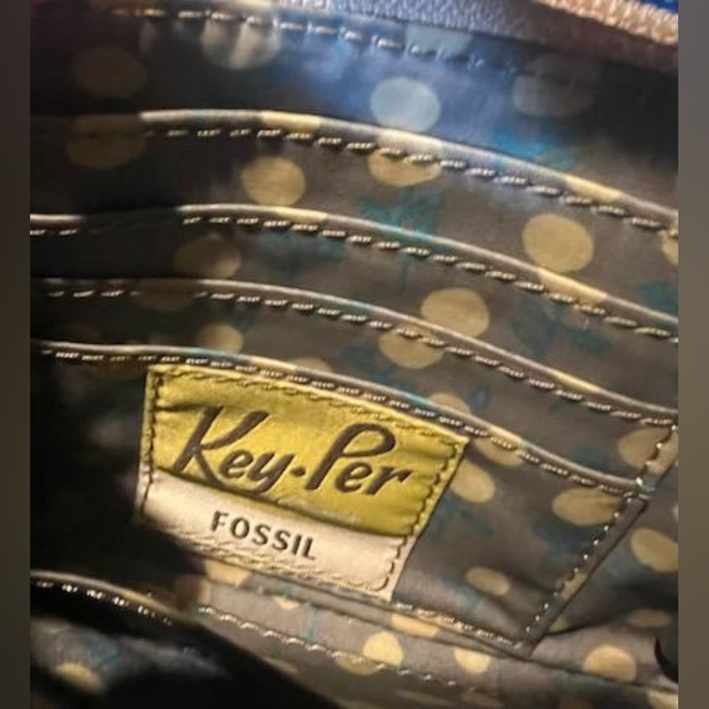 Fossil Key-Per Wristlet - image 3
